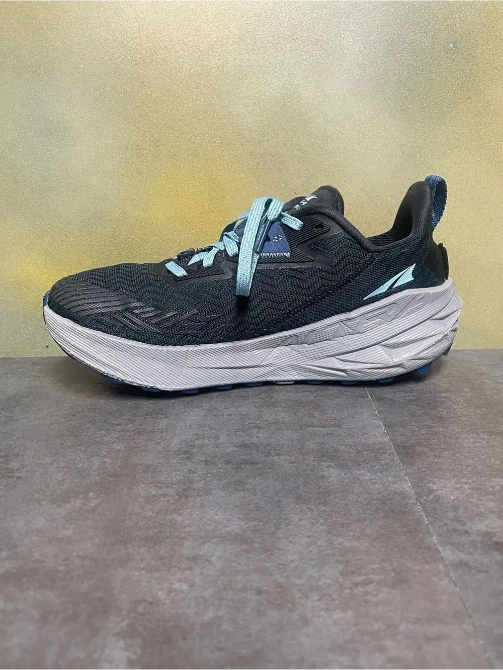 Altra Experience Wild Women's Navy Trail Running Shoes Size 7